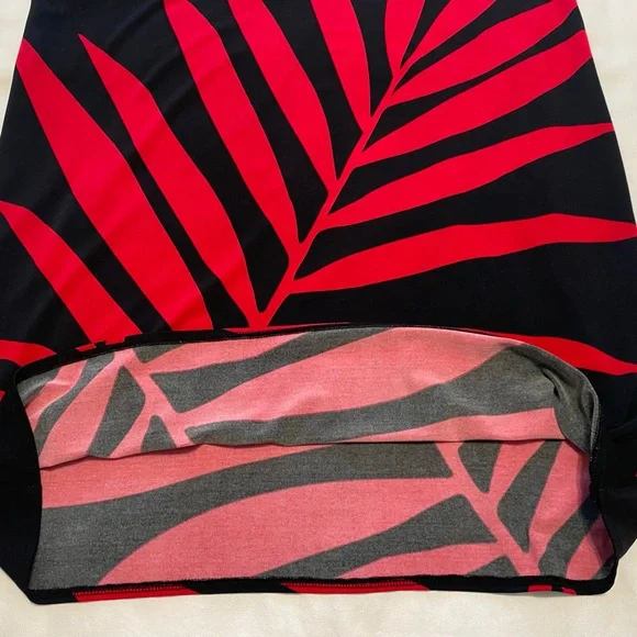 Red and black London Times Petites dress with cap sleeves size 8P - Picture 6 of 8